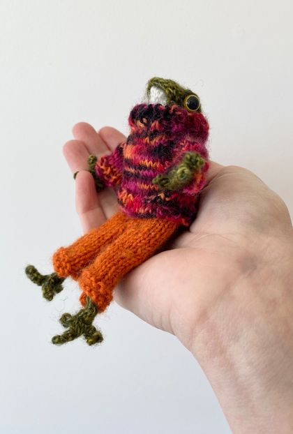 Knitted Frog No.4 SALE 